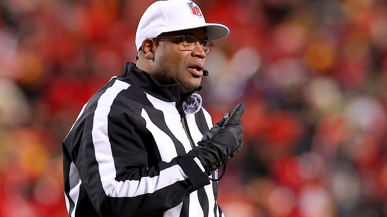 Bengals-Chiefs officials: Who is referee, officiating crew for AFC  Championship - DraftKings Network