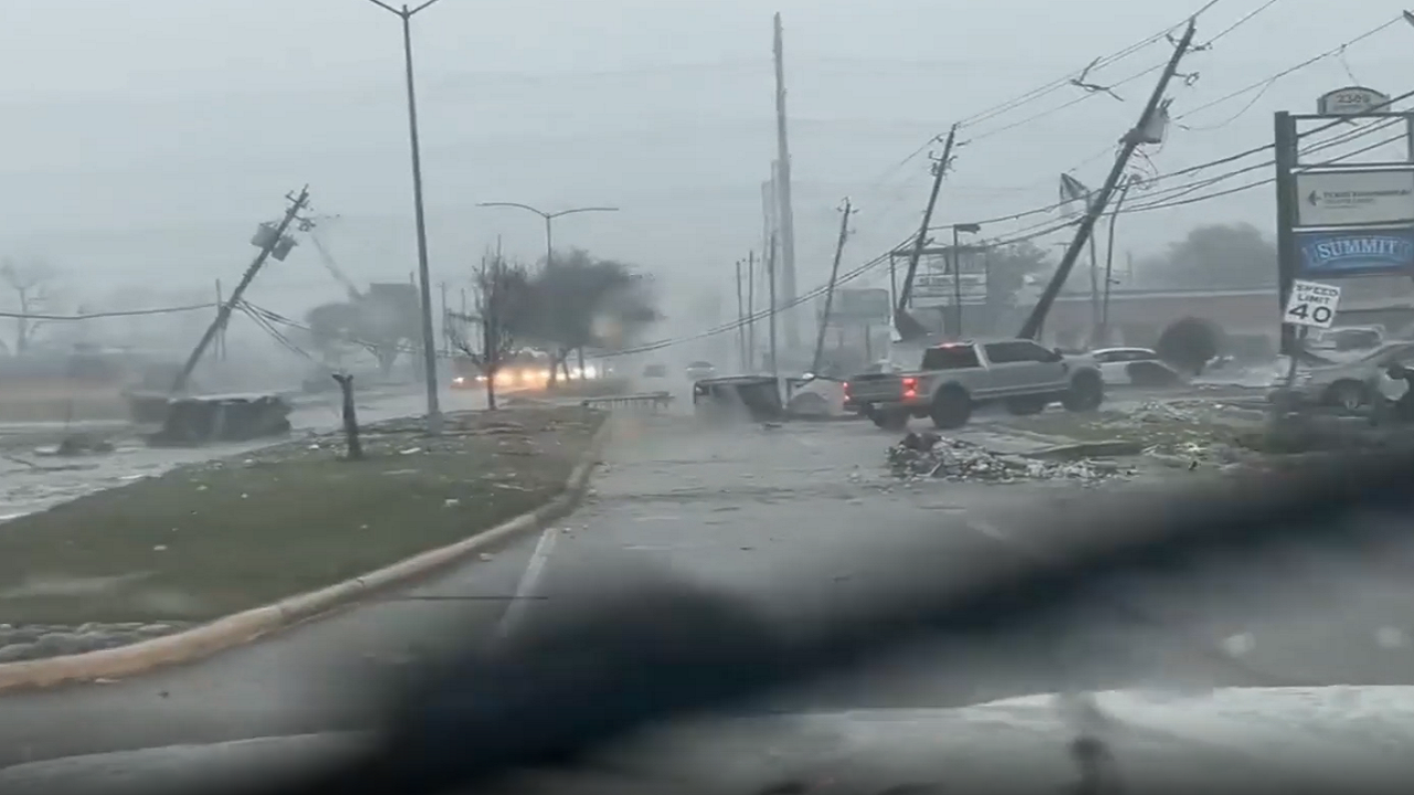 Texas tornado aftermath Video captures scenes of devastation in Deer