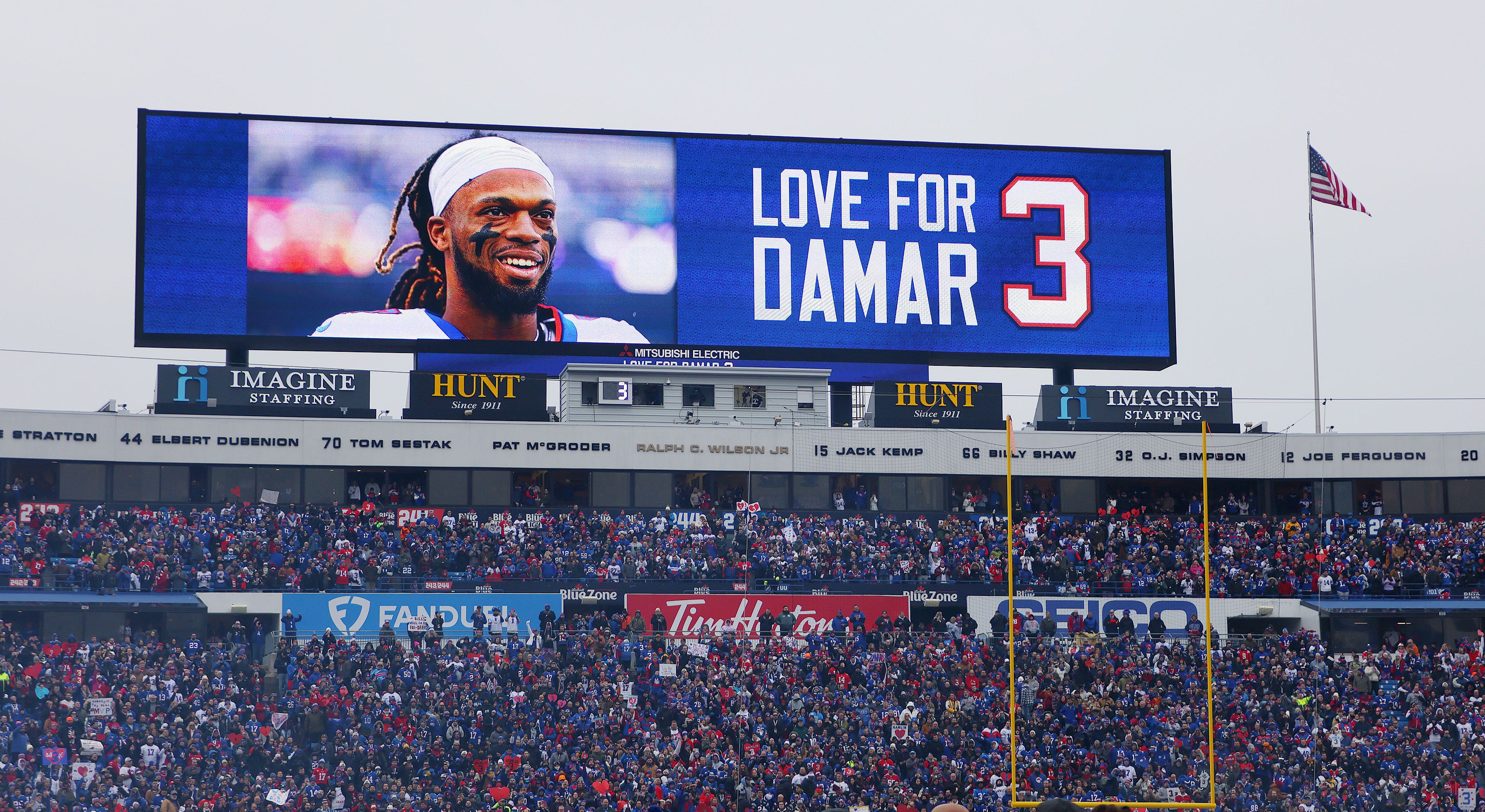 Damar Hamlin tribute