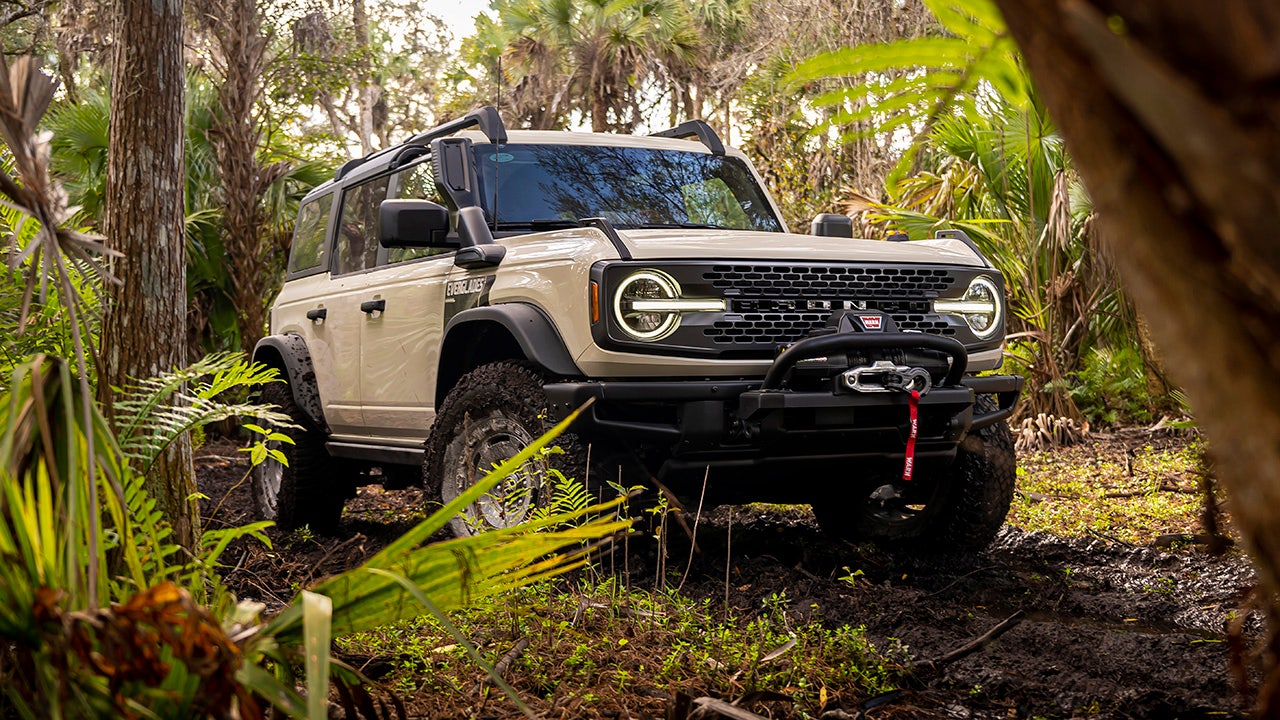 bronco everglades hero