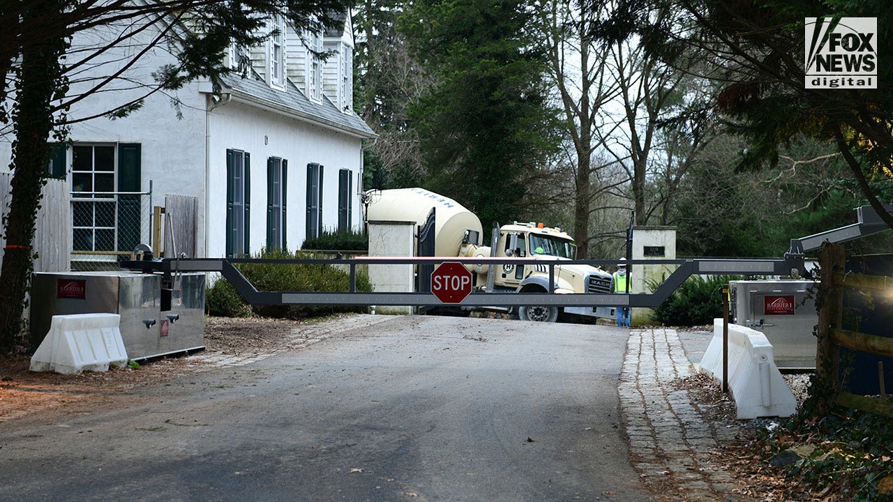 Trump reacts after White House says no visitor logs exist at Biden Delaware home where classified docs found