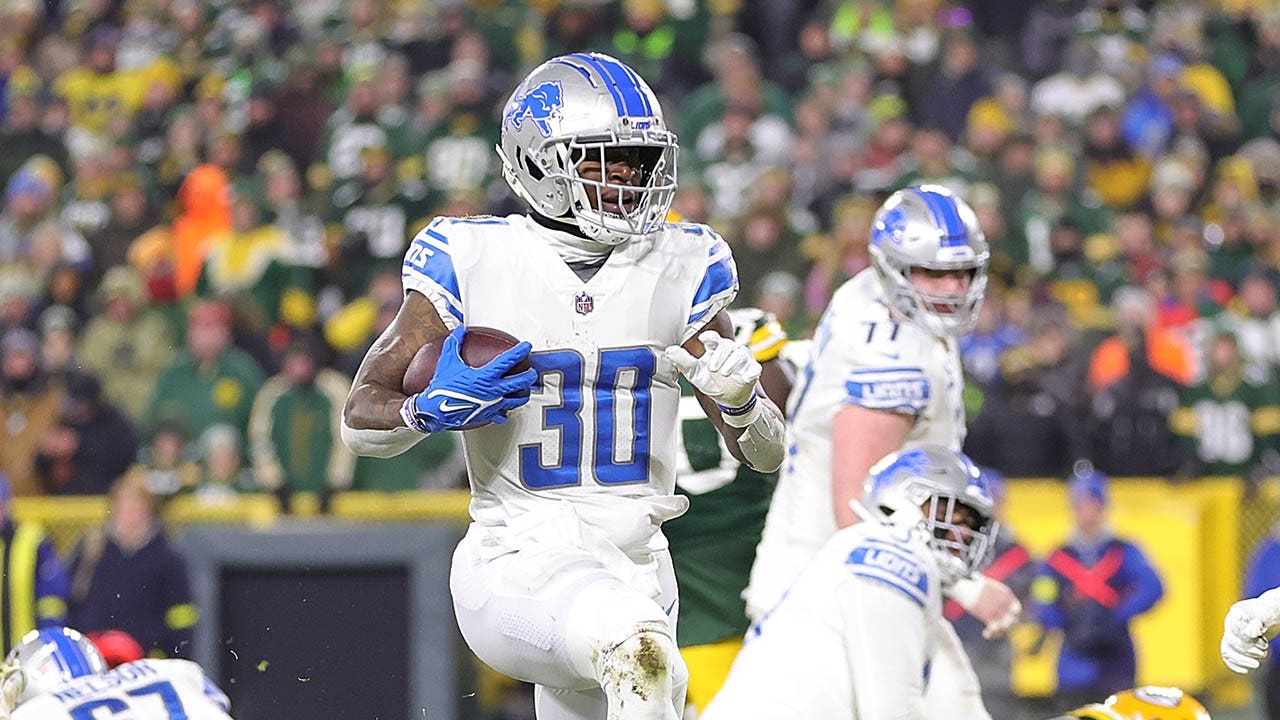 NFL’s touchdown leader Jamaal Williams says Lions’ offer was ‘disrespectful’