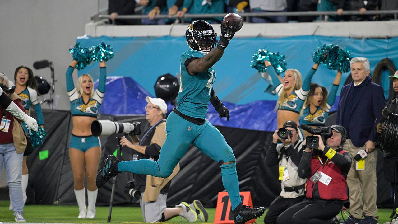 Jaguars grab unexpected playoff spot with win over Titans