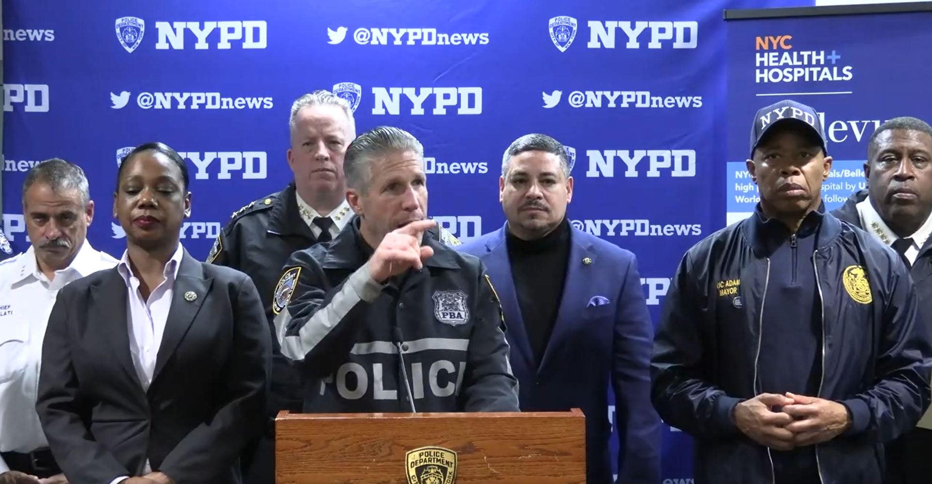 News :Suspect in NYC police stabbing may have Islamic extremist ties