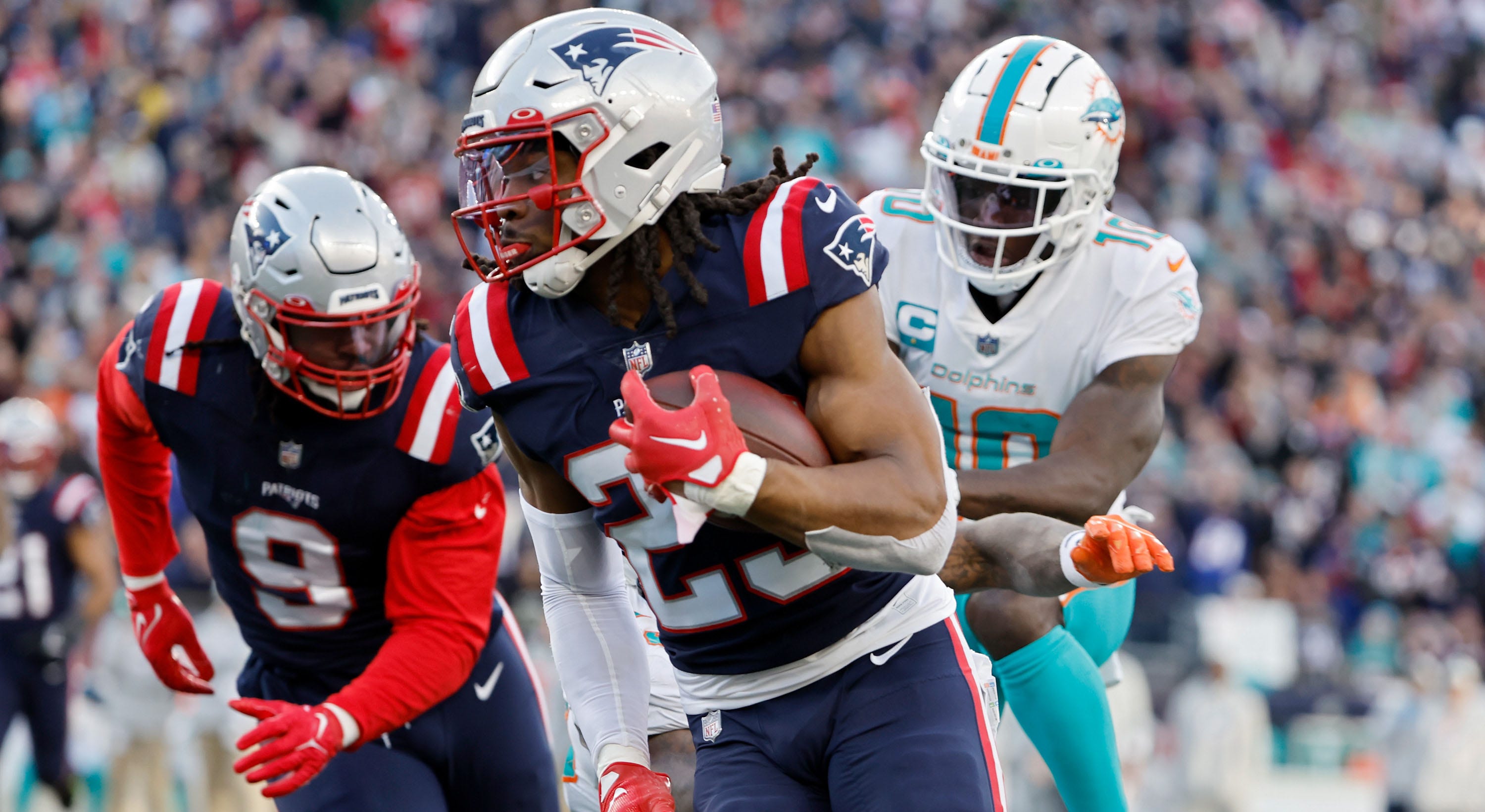 NFL officiating draws ire after Dolphins fumble taken off the board vs  Patriots