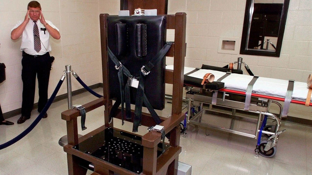 2 Tennessee corrections officials fired over lethal injection violations