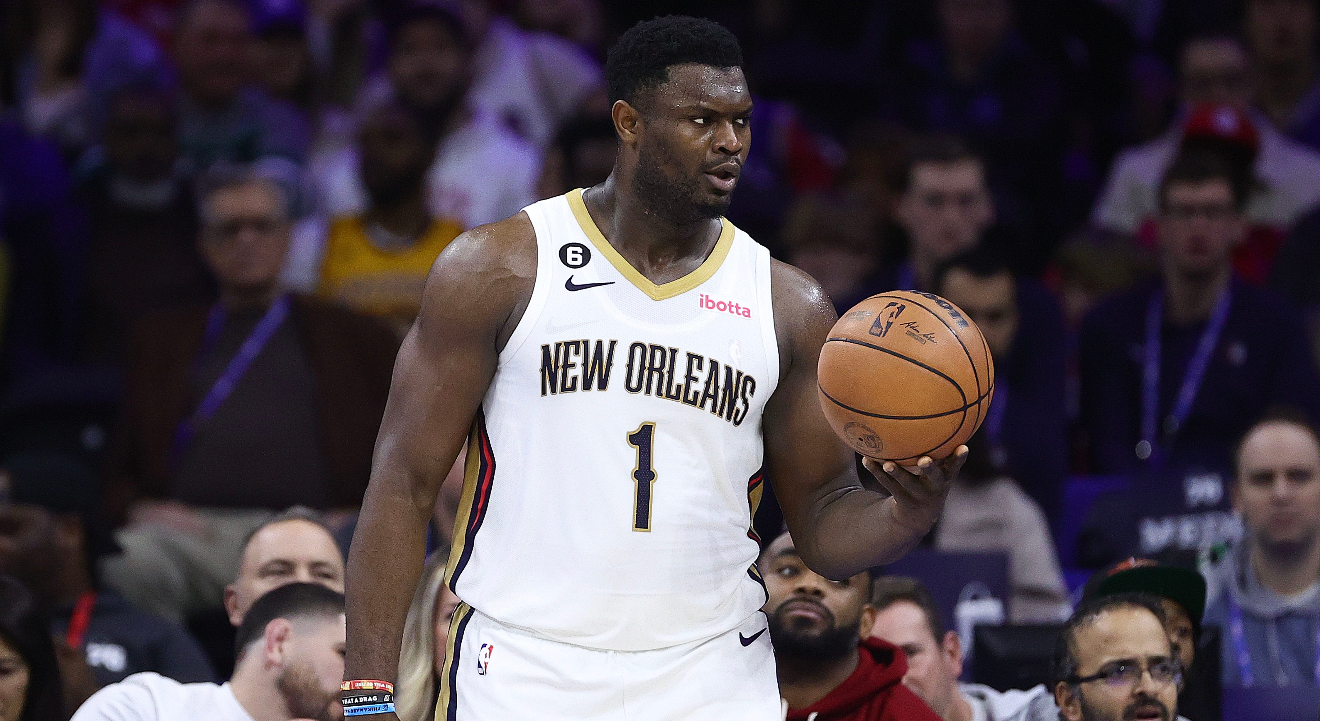 Zion Williamson is being used like a running back by the Pelicans