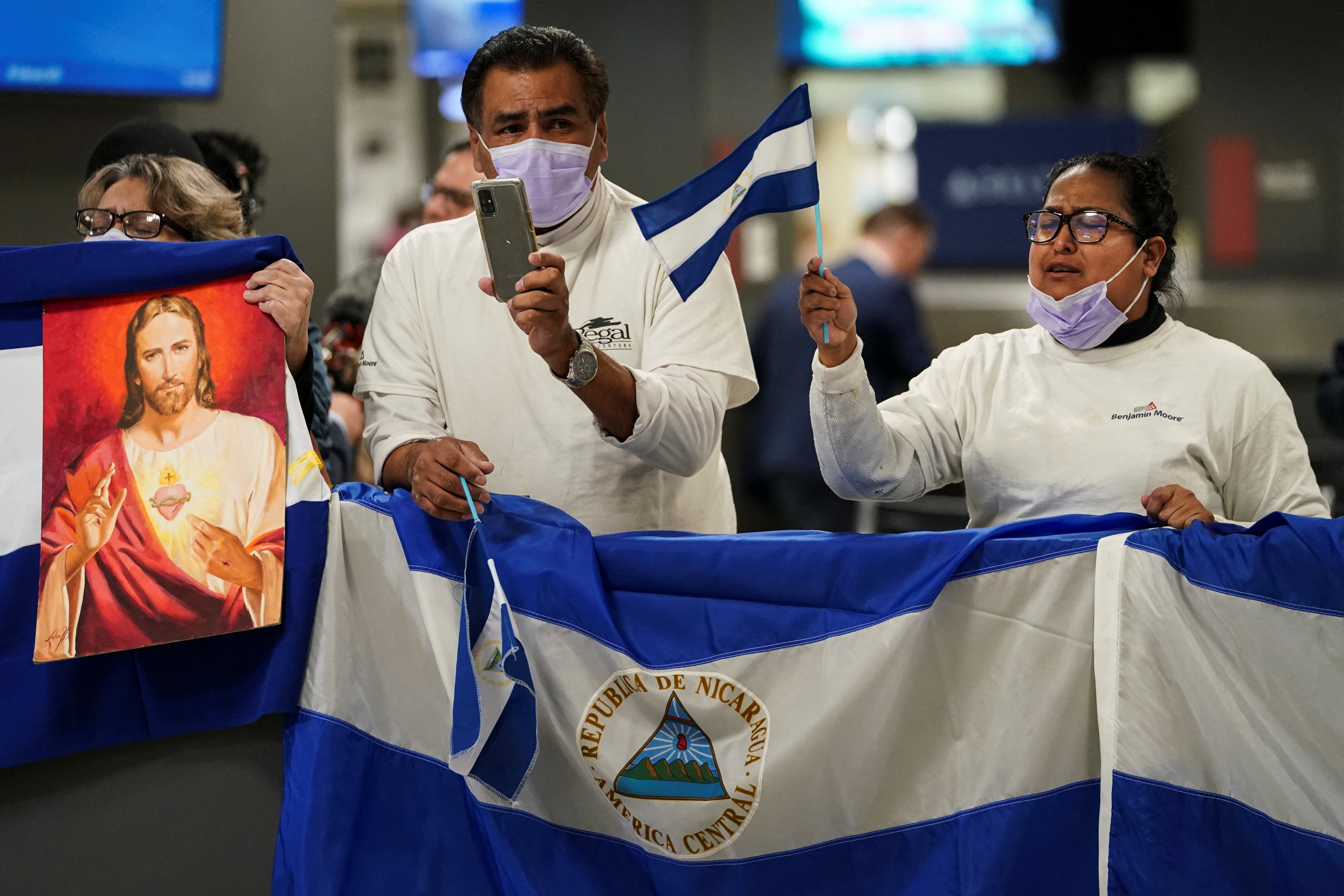 Nicaragua deports 222 dissident prisoners to US in 'unilateral' move
