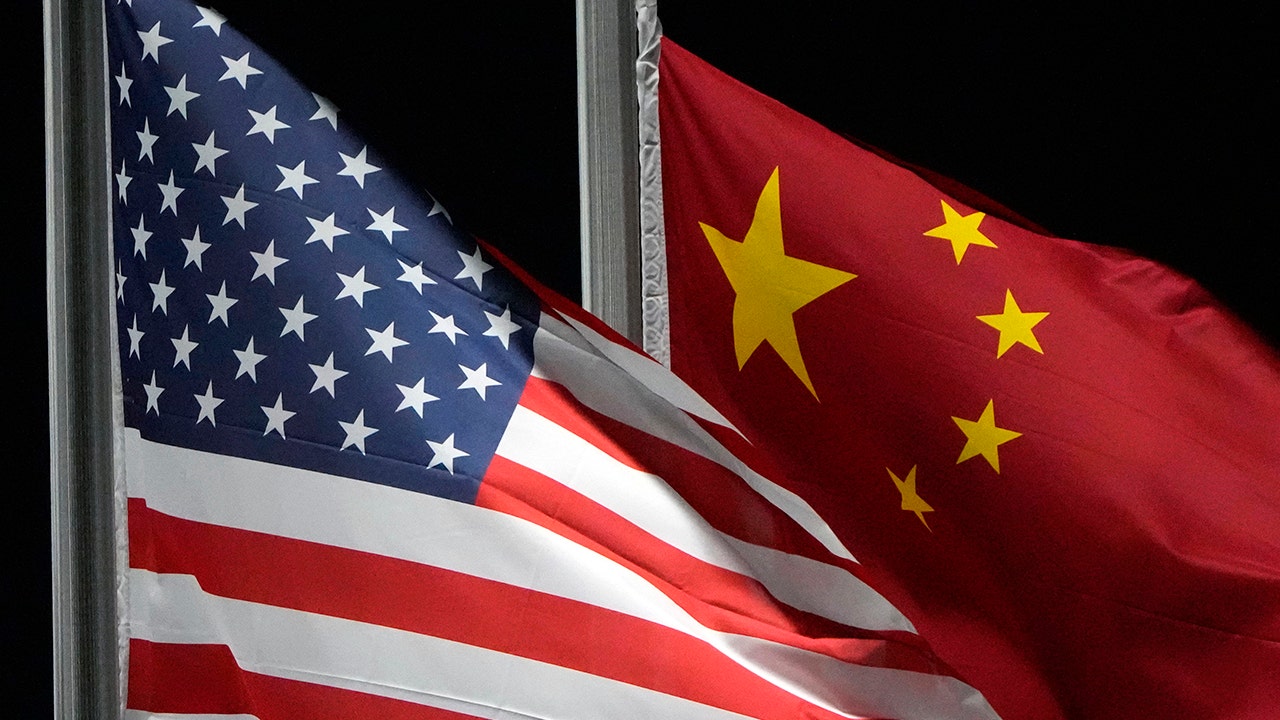 أعلام الولايات المتحدة والصين