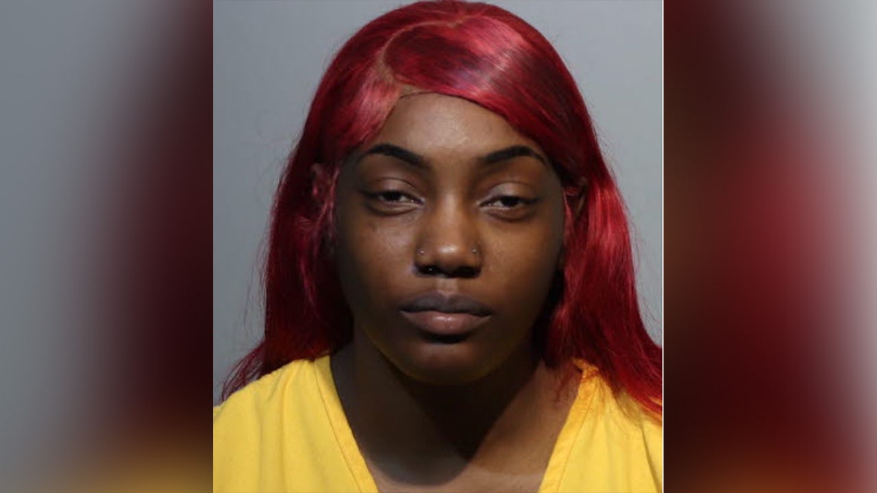 Florida woman waved loaded handgun at McDonald's over free cookie: police