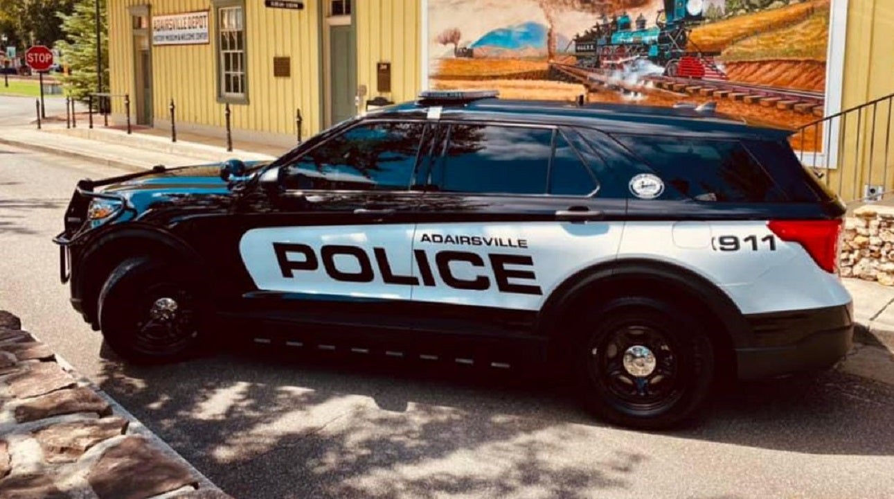 man shoots son during argument while dining at restaurant