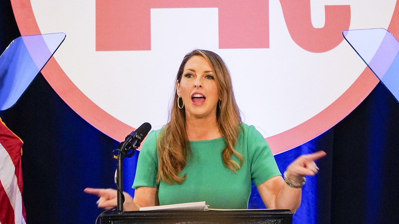 Trump will have to make loyalty pledge to join RNC debate stage, Ronna McDaniel says