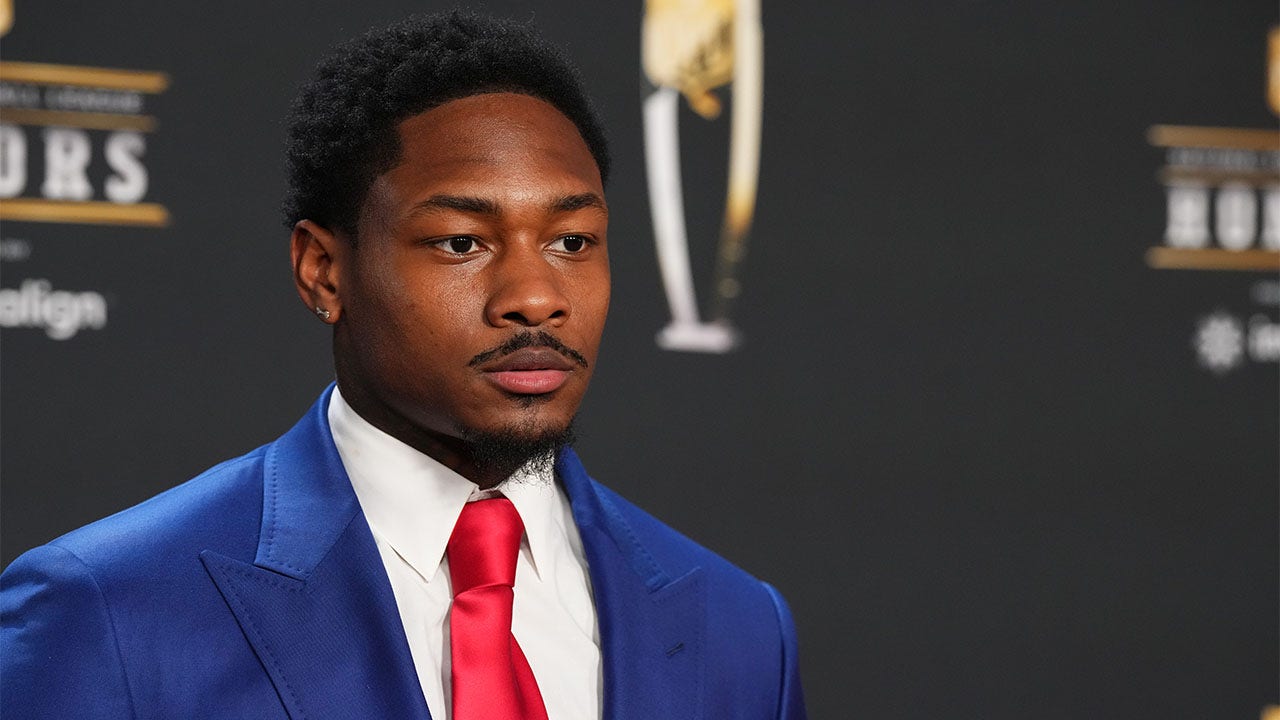 Stefon Diggs still confused about Bills' 2022 divisional playoff loss to  Bengals: 'It doesn't make sense' 