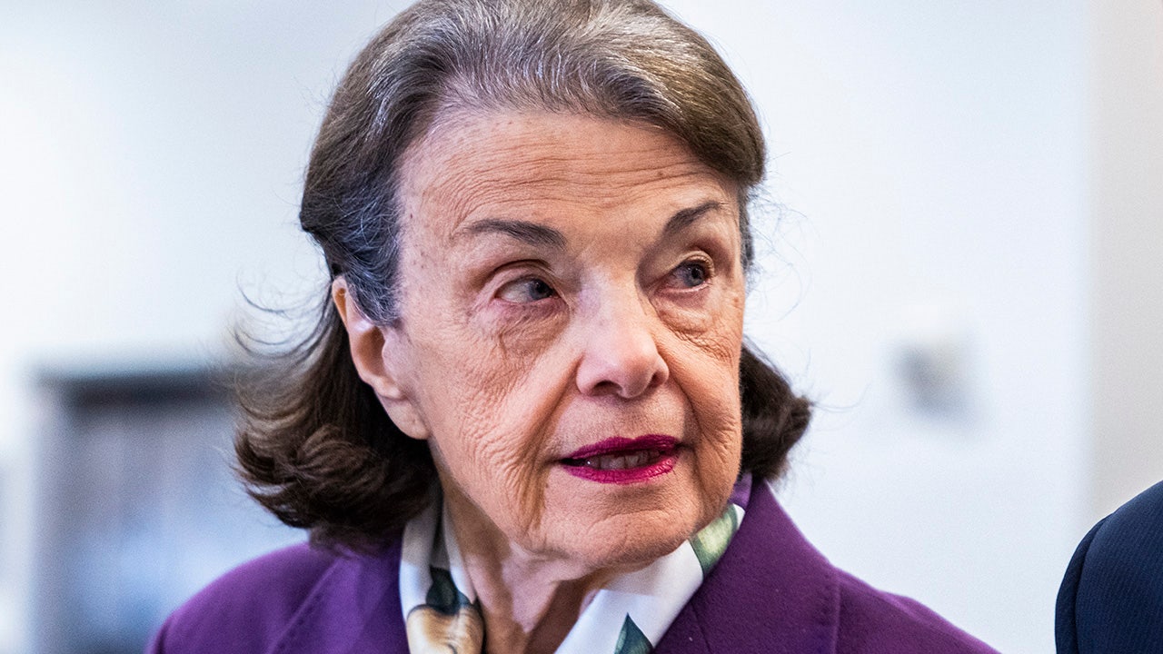 California Sen. Dianne Feinstein hospitalized in San Francisco