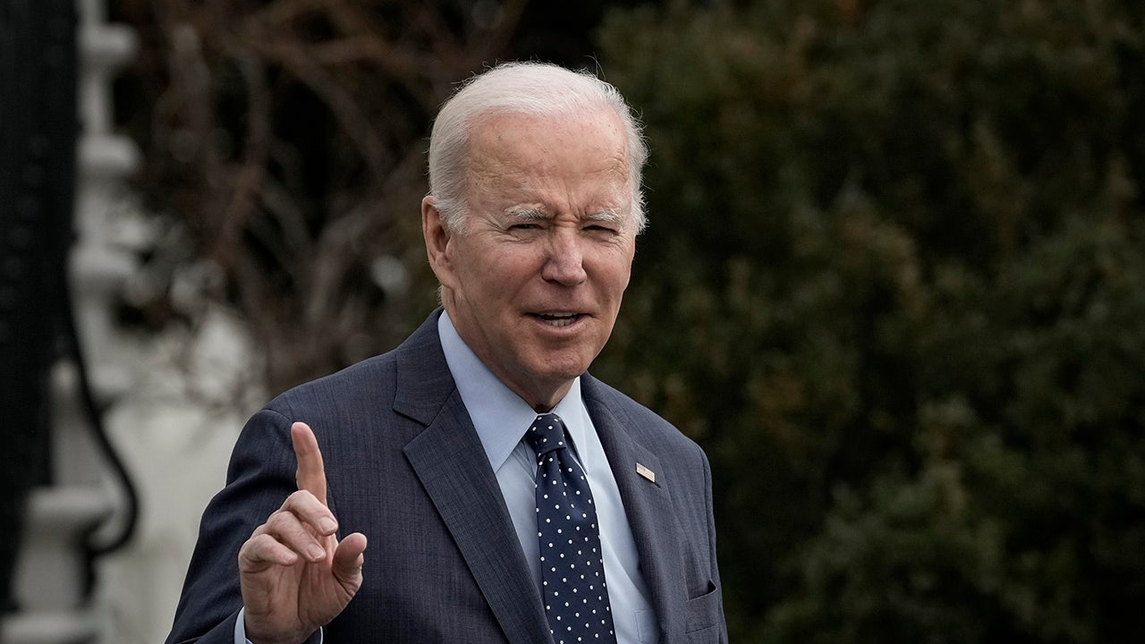 Biden administration clings to ‘Latinx’ while Hispanic Democrats eye ban