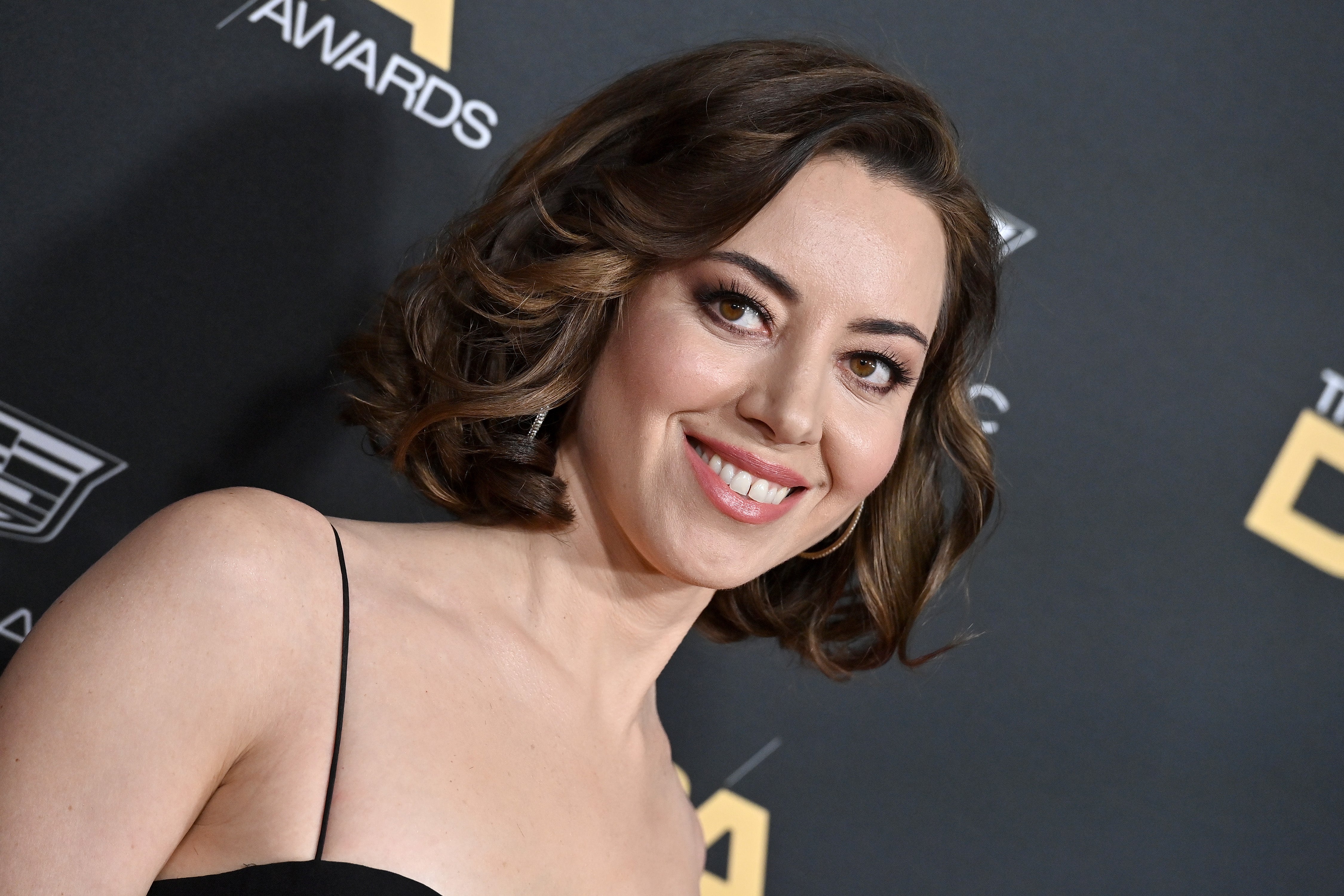 Aubrey Plaza shares why she stole a note from Biden's desk during 'Parks and Recreation' shoot