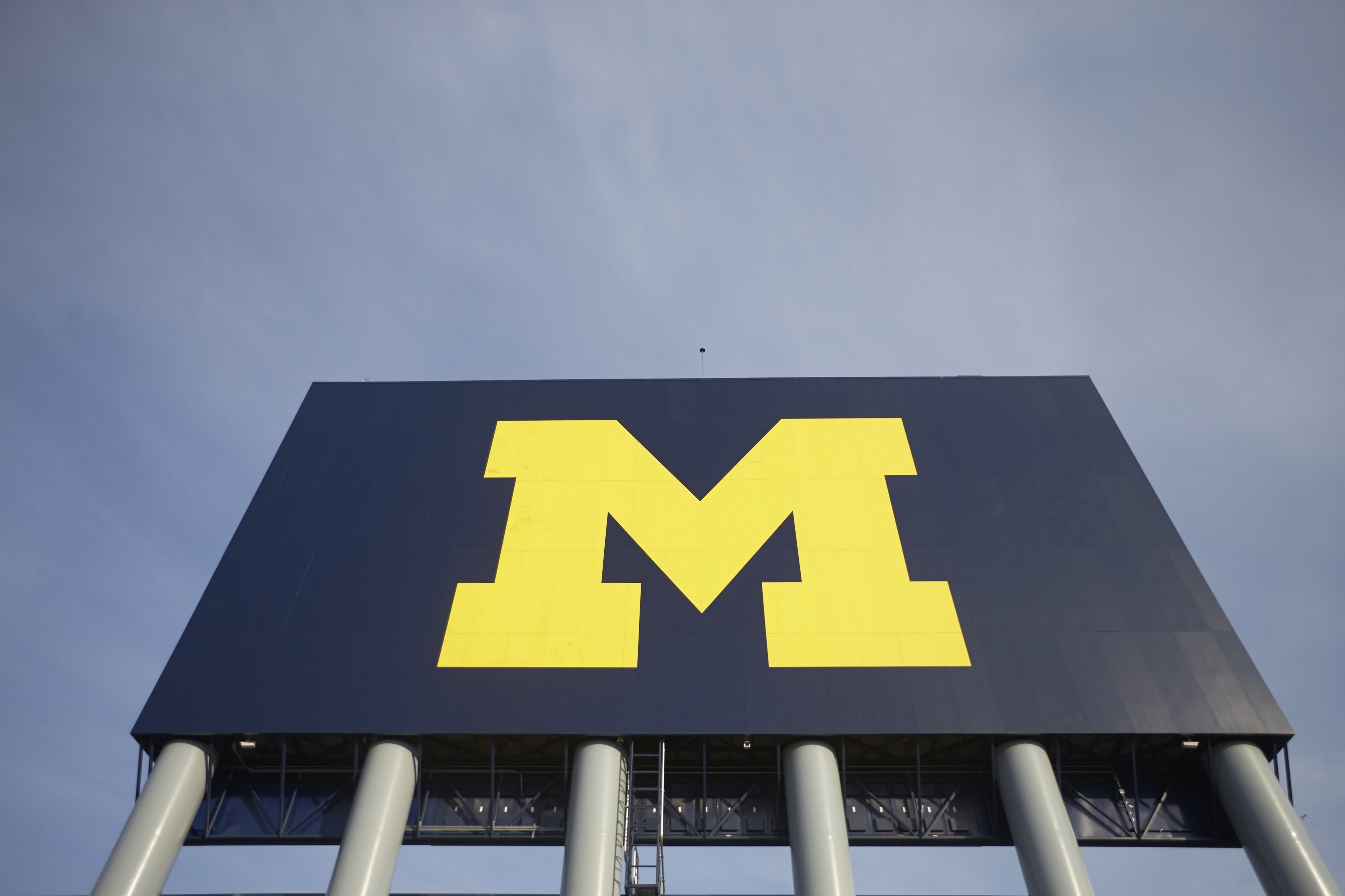 Read more about the article Michigan football placed on probation, fined for recruiting violations after NCAA agreement