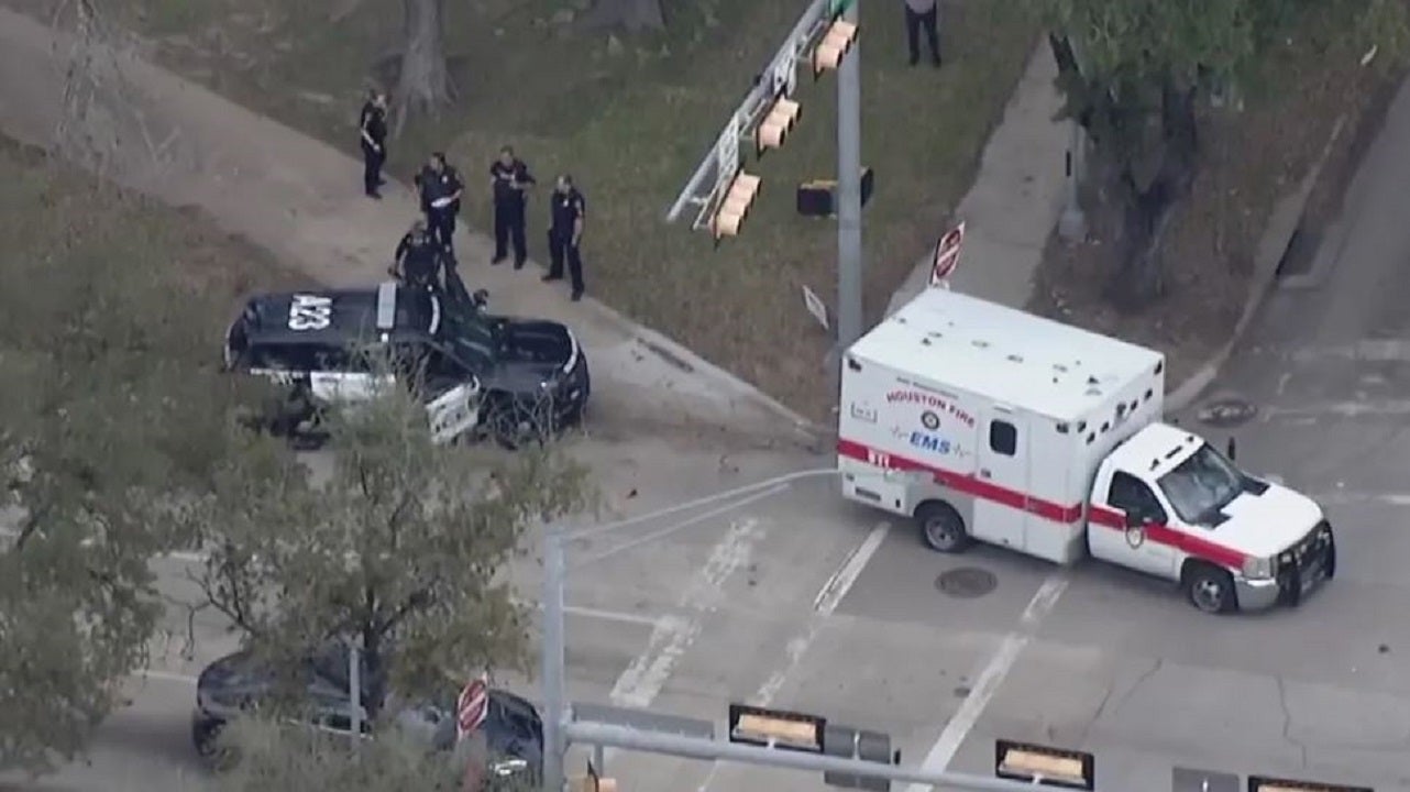 Houston authorities arrest suspect who allegedly stole fire department ambulance after police chase