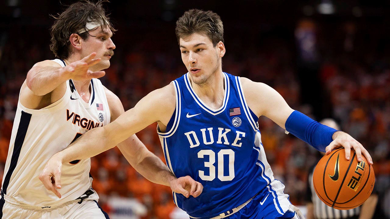 Read more about the article Duke’s Kyle Filipowski’s status for next game up in the air after court-storming injury: ‘He’s not himself’