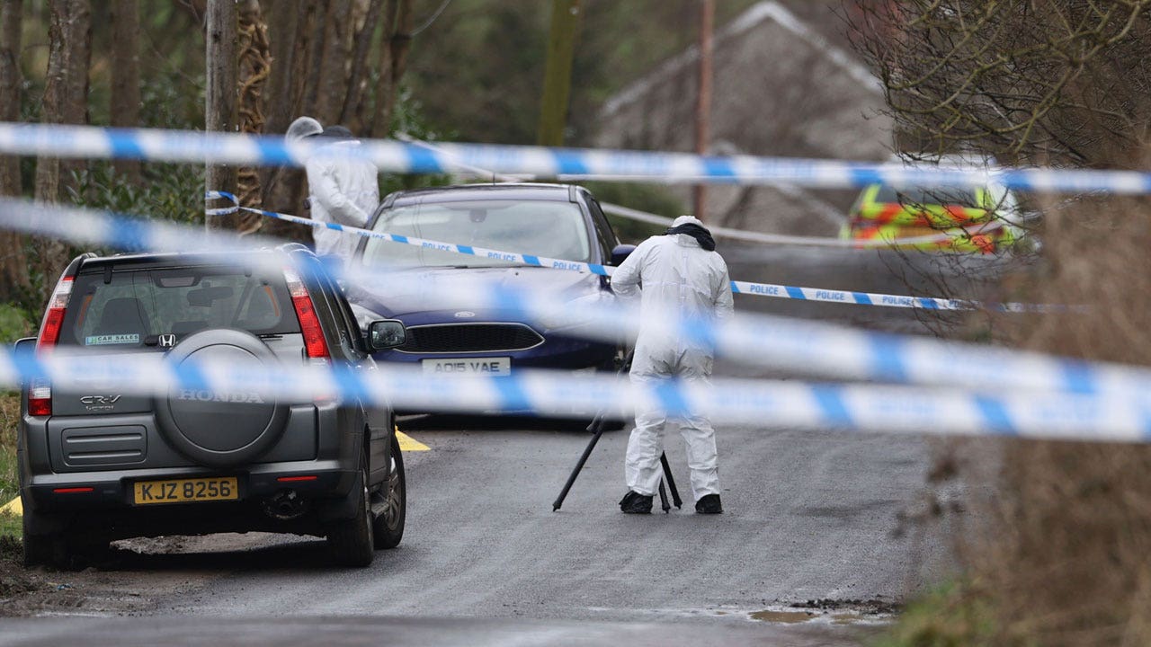 IRA splinter group claims responsibility for police shooting