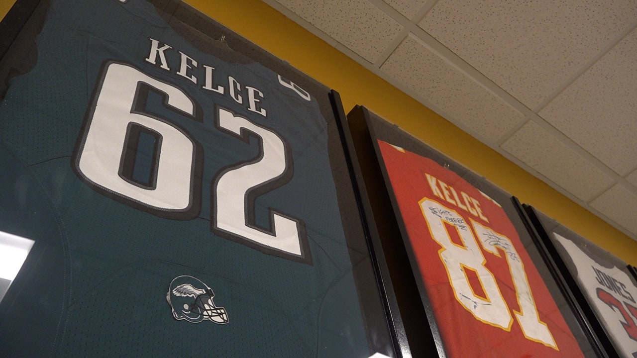 Former Olathe HS grad prepares to defend Travis Kelce, Chiefs