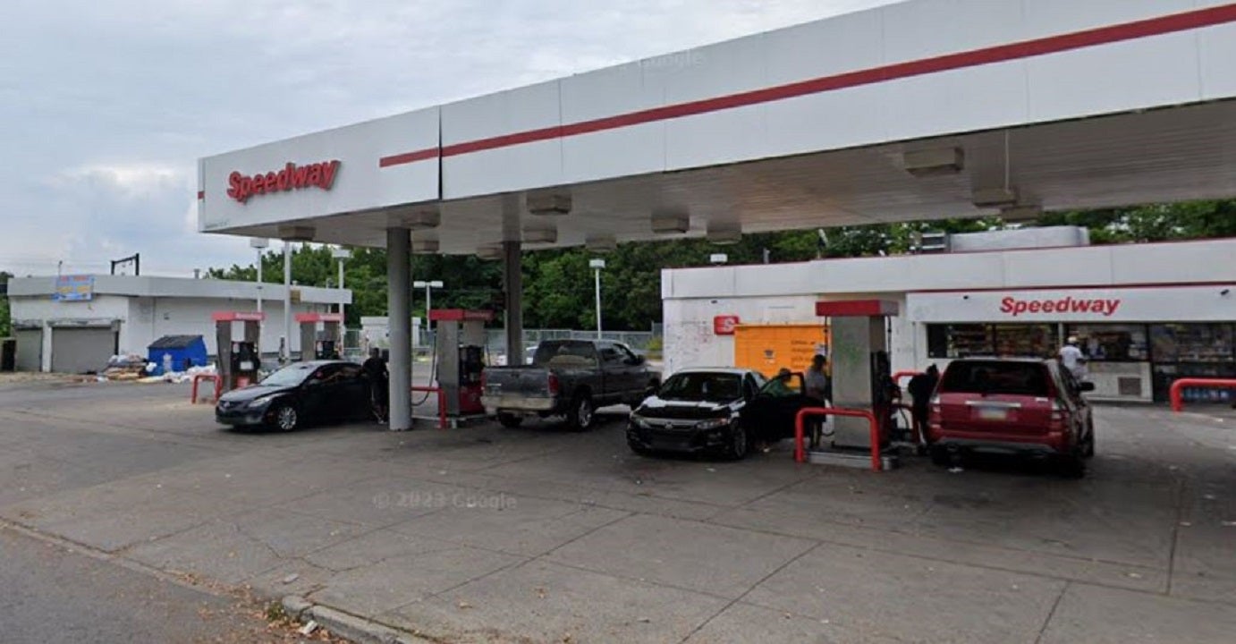 Philadelphia Speedway gas station blares opera music to deter crime