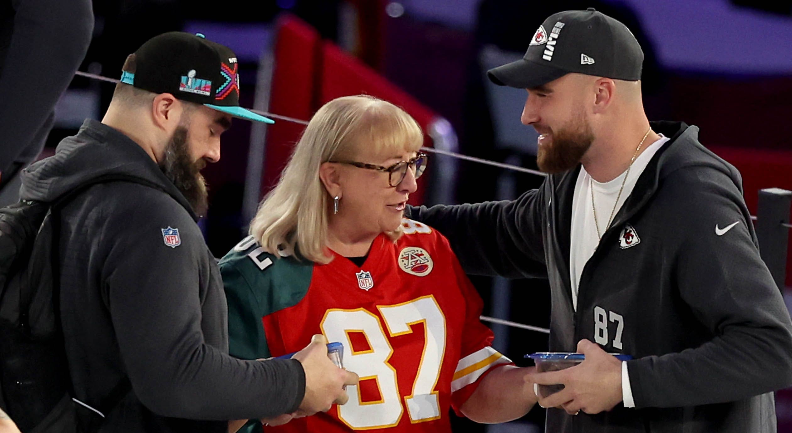 Jason and Travis Kelce’s mother surprises sons with homemade gift during Super Bowl Opening Night