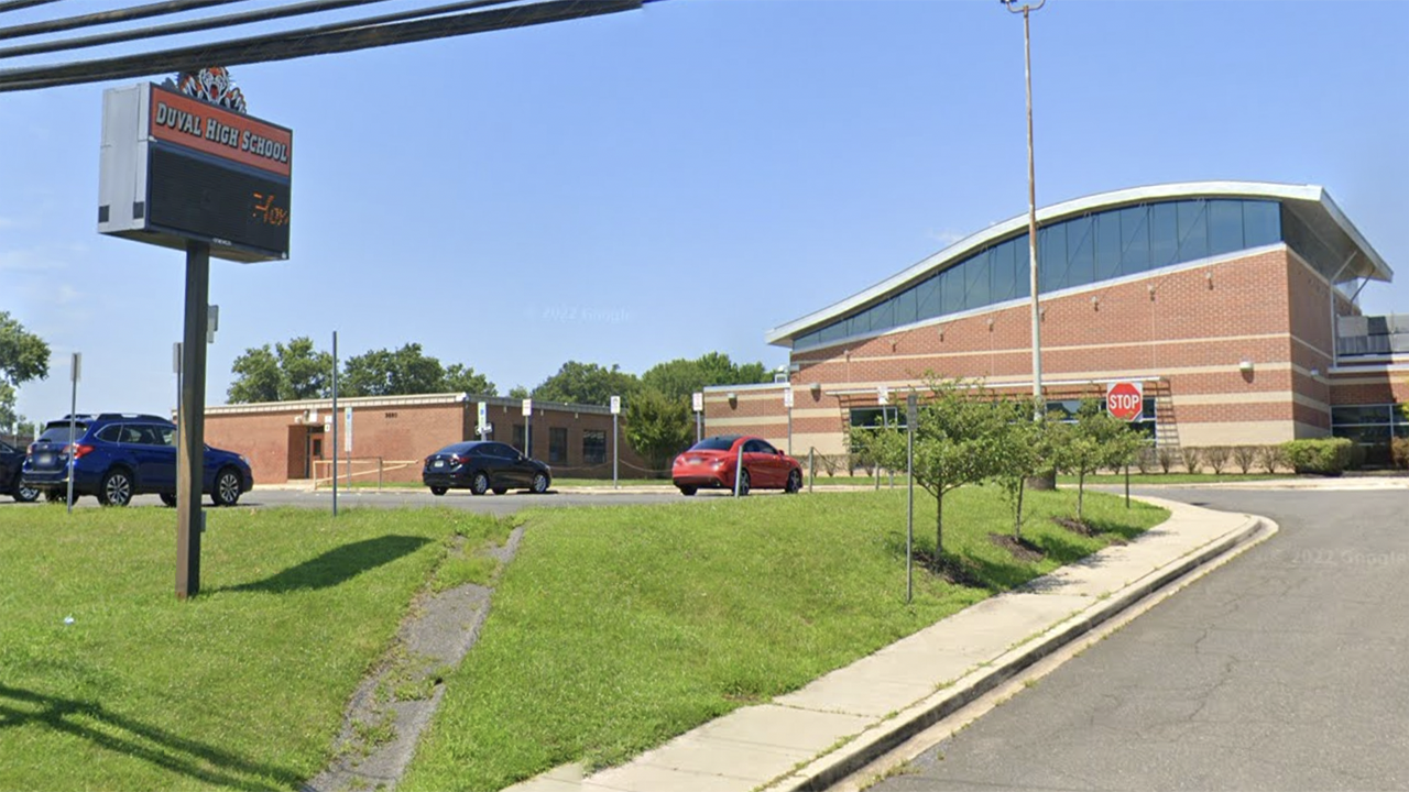 News :Maryland 15-year-old student charged after bringing loaded handgun to school: authorities
