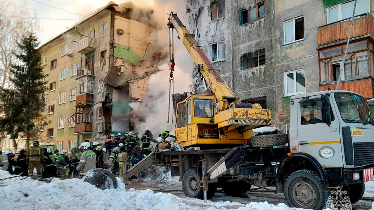 Russia apartment fire leaves 7 dead, including 2-year-old girl