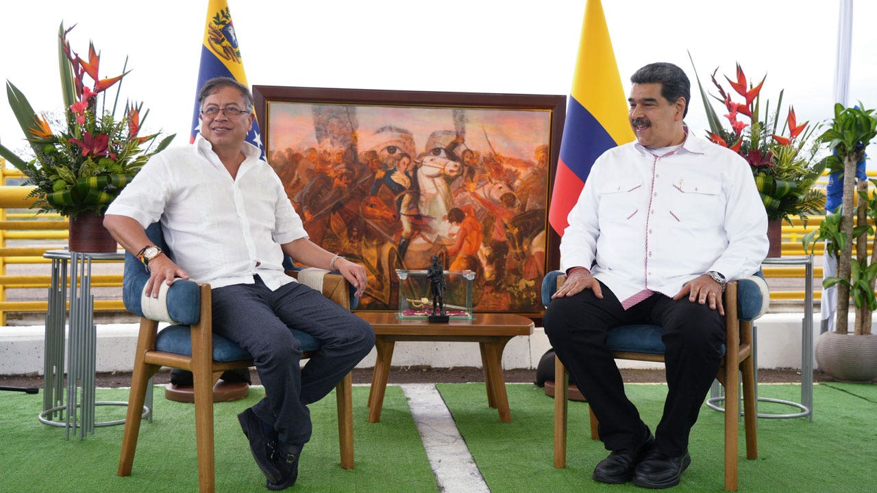 Colombian President Petro signs trade deal with Venezuela's Maduro on border