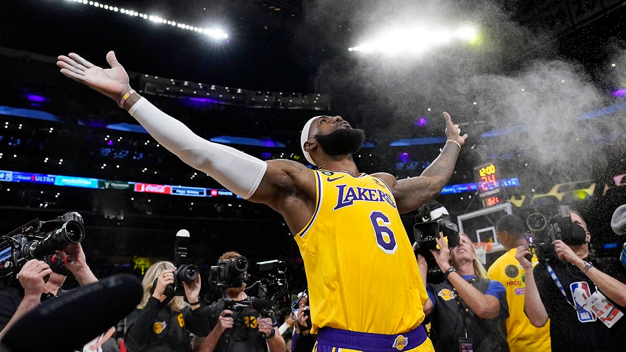 LeBron James Returning to Number 23 for 21st NBA Season - Last Word On  Basketball