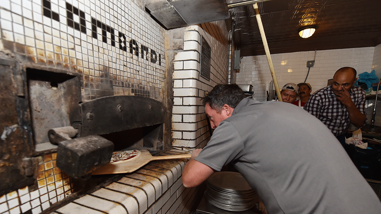 Lombardi's pizzeria NYC