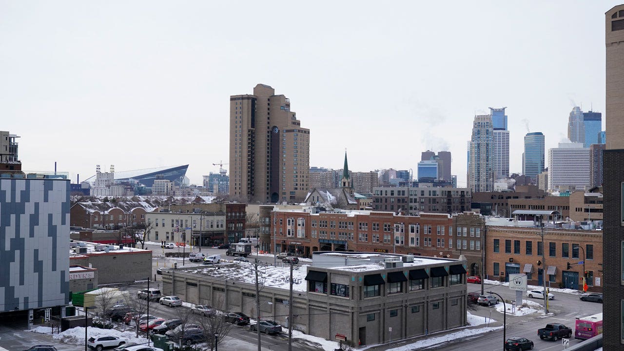 Blizzards, 50-below-0 wind chills ravage Upper Midwest