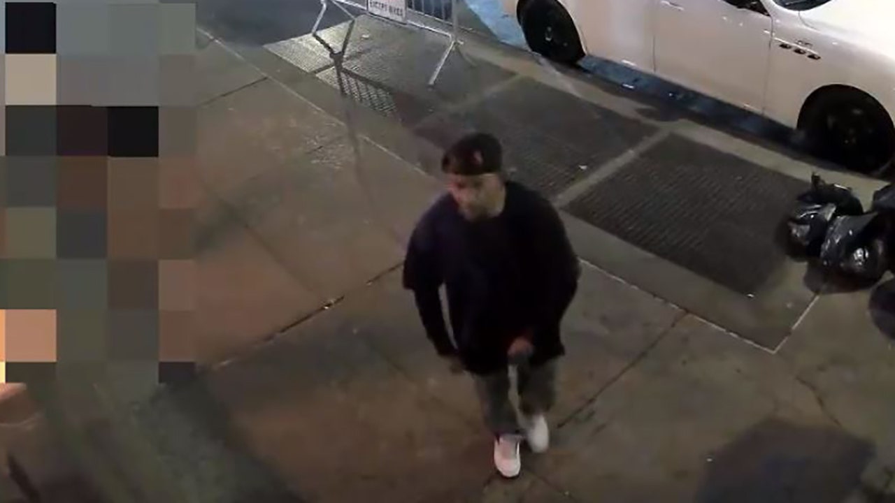 NYC suspect wanted after pushing a 75-year-old woman, breaking her leg: police