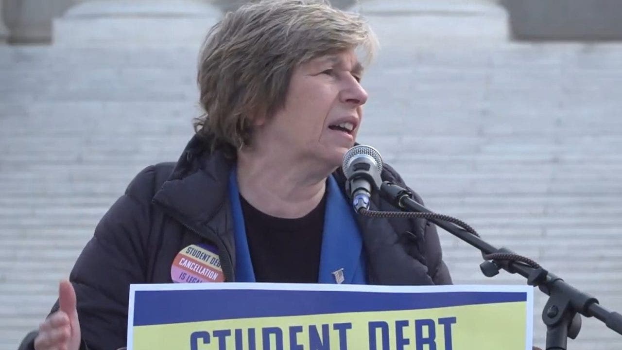 Randi Weingarten screams about pupil debt outdoors SCOTUS: ‘That's not honest!’