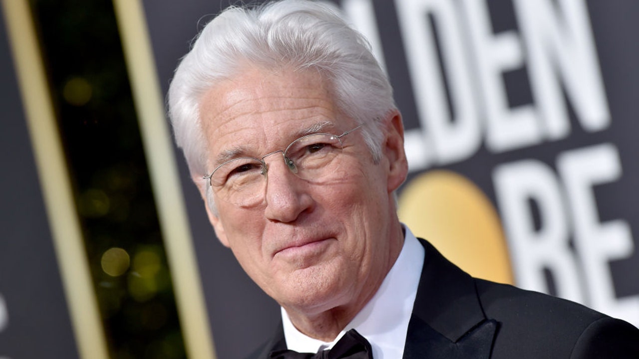 Richard Gere Hospitalized Overnight With Pneumonia While Vacationing Richard Gere Hospitalized Overnight With Pneumonia While Vacationing