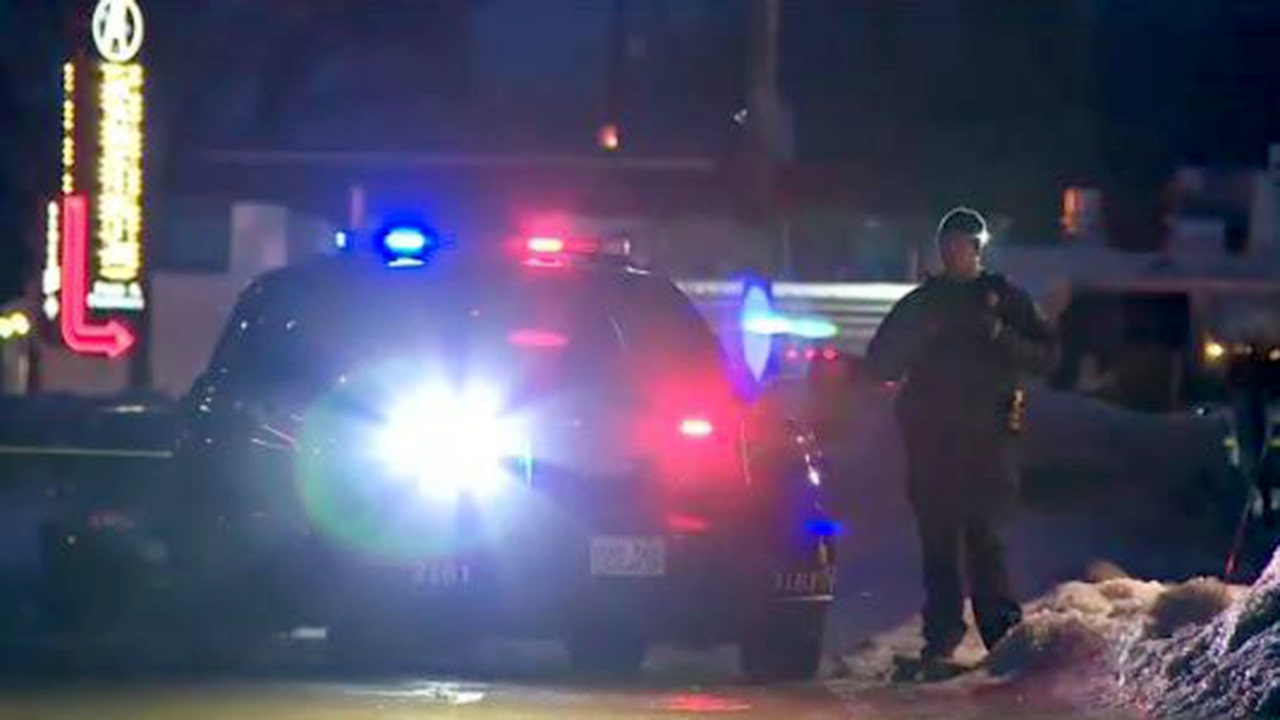 Man shot during exchange of gunfire with St. Paul officer dies - CBS  Minnesota