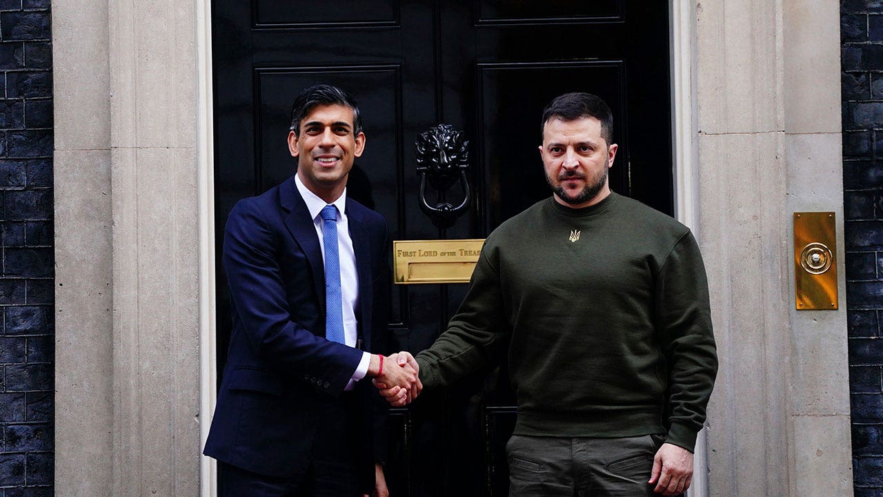 Zelenskyy visiting UK for first time since Russia invaded in 2022
