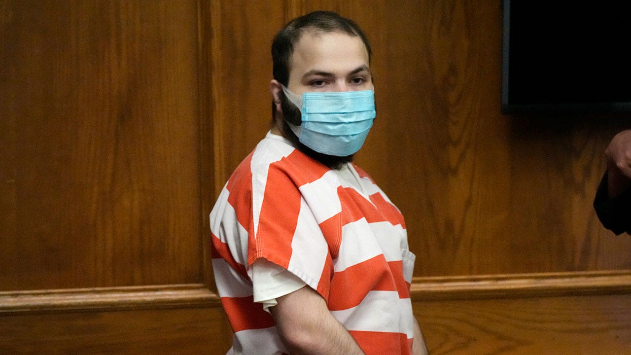 CO supermarket shooting suspect, accused of killing 10, diagnosed with schizophrenia | Fox News CO supermarket shooting suspect... 