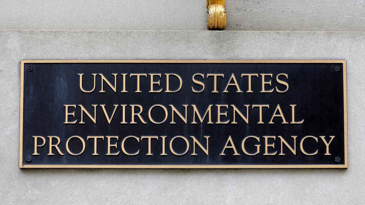 EPA slow to report health risks to Michigan city’s lead-tainted water supply: report