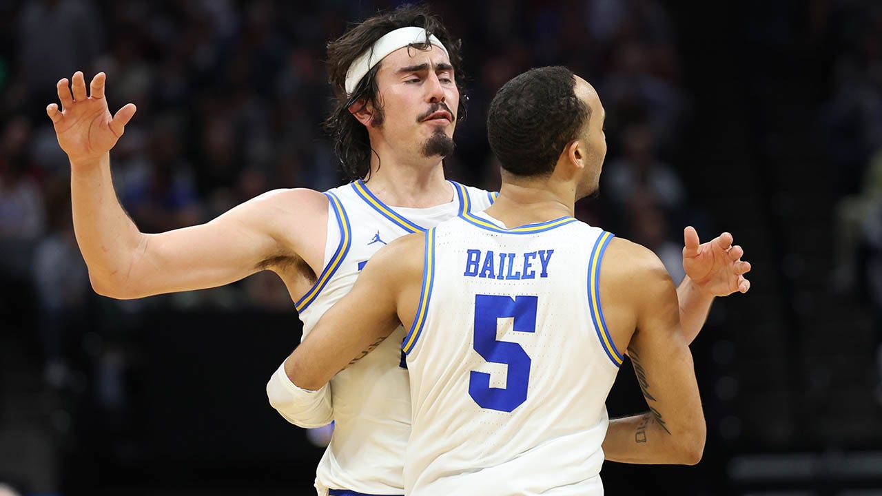 UCLA staves off Northwestern's comeback to earn trip to Sweet 16