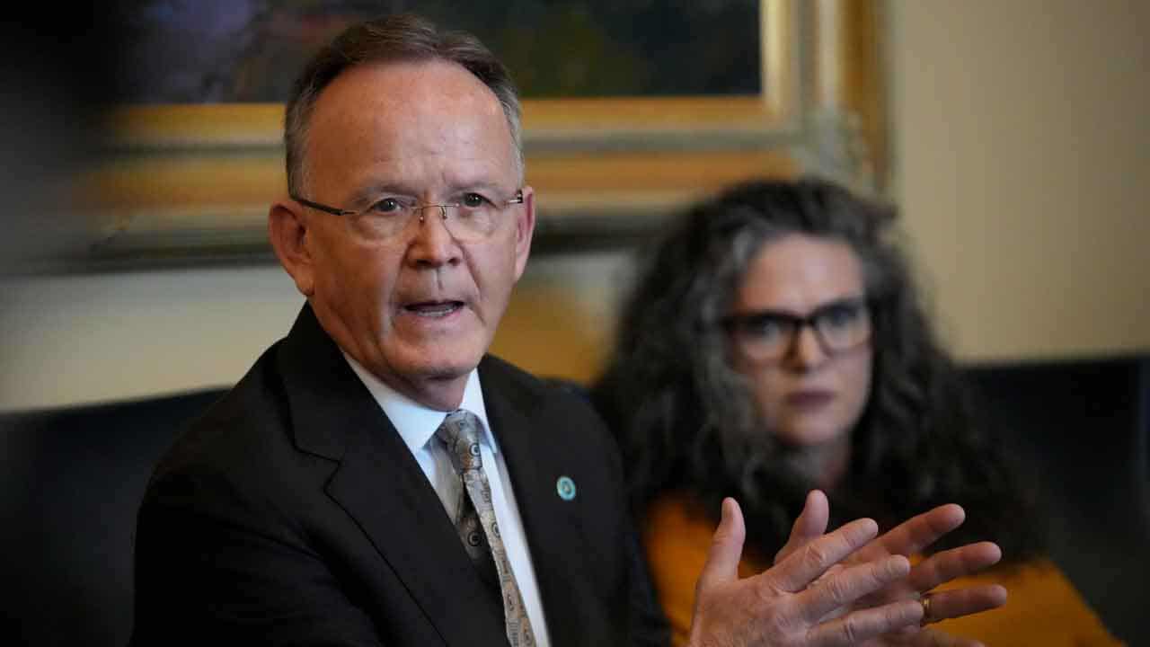 News :Push to require Mormon clergy to report child sexual abuse in Utah stalls