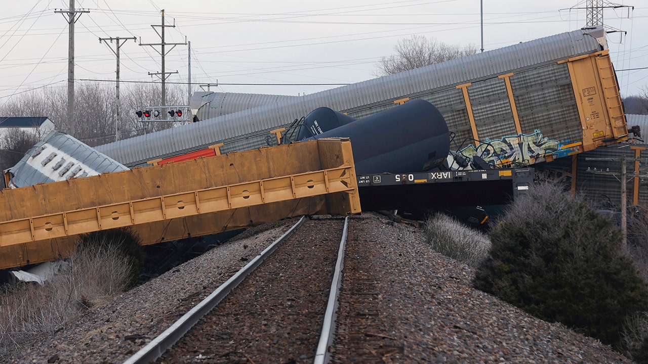 News :Another Ohio train derailment in Springfield involved no hazardous materials, spillage, officials say