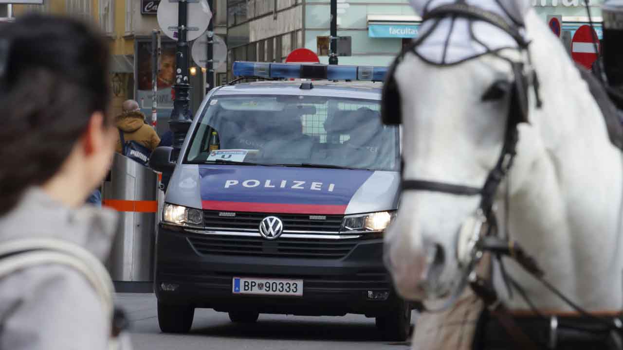 Austrian police issue terror threat warning for Syrian institutions in Vienna