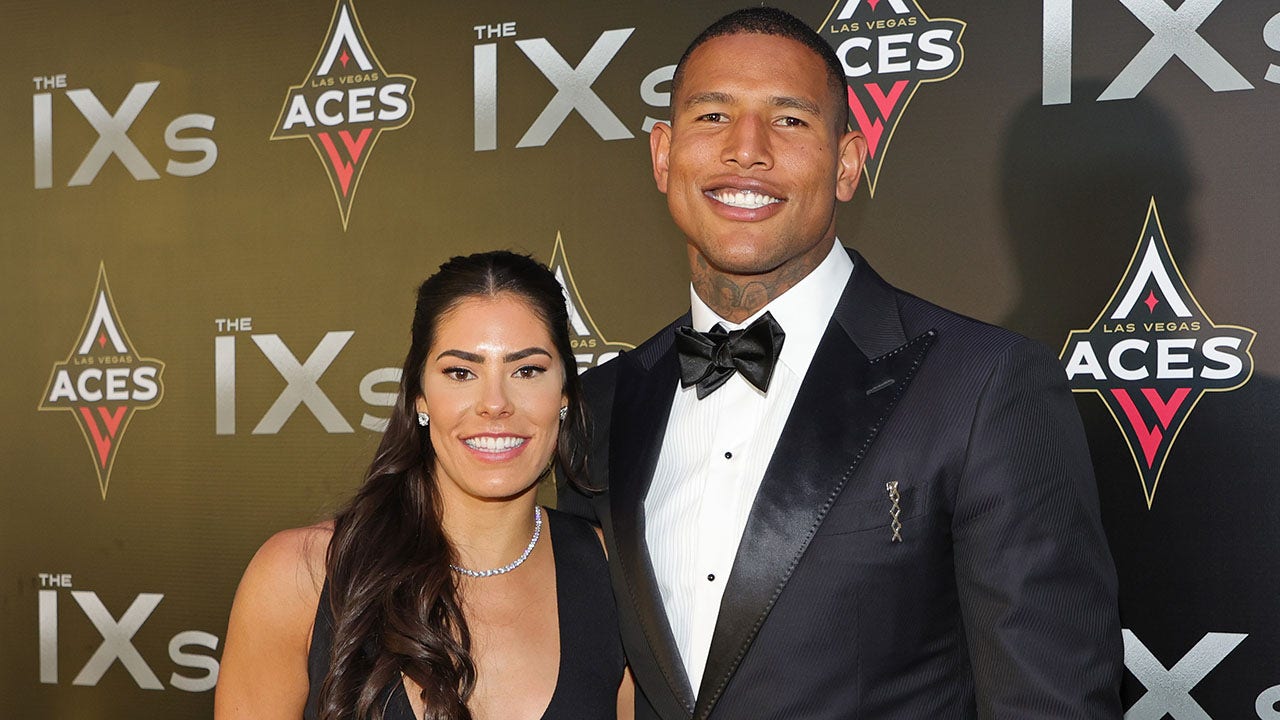 Read more about the article Giants’ Darren Waller releases strange music video about divorce from WNBA star Kelsey Plum