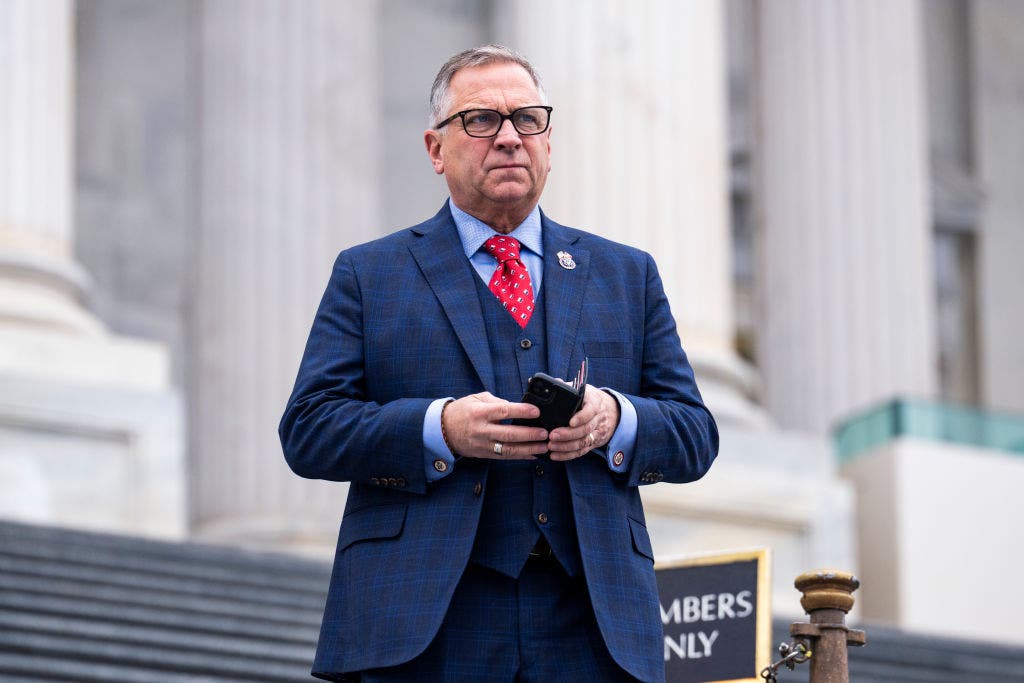 Read more about the article IL GOP Rep. Bost fends off primary challenge, is nominated for 6th term