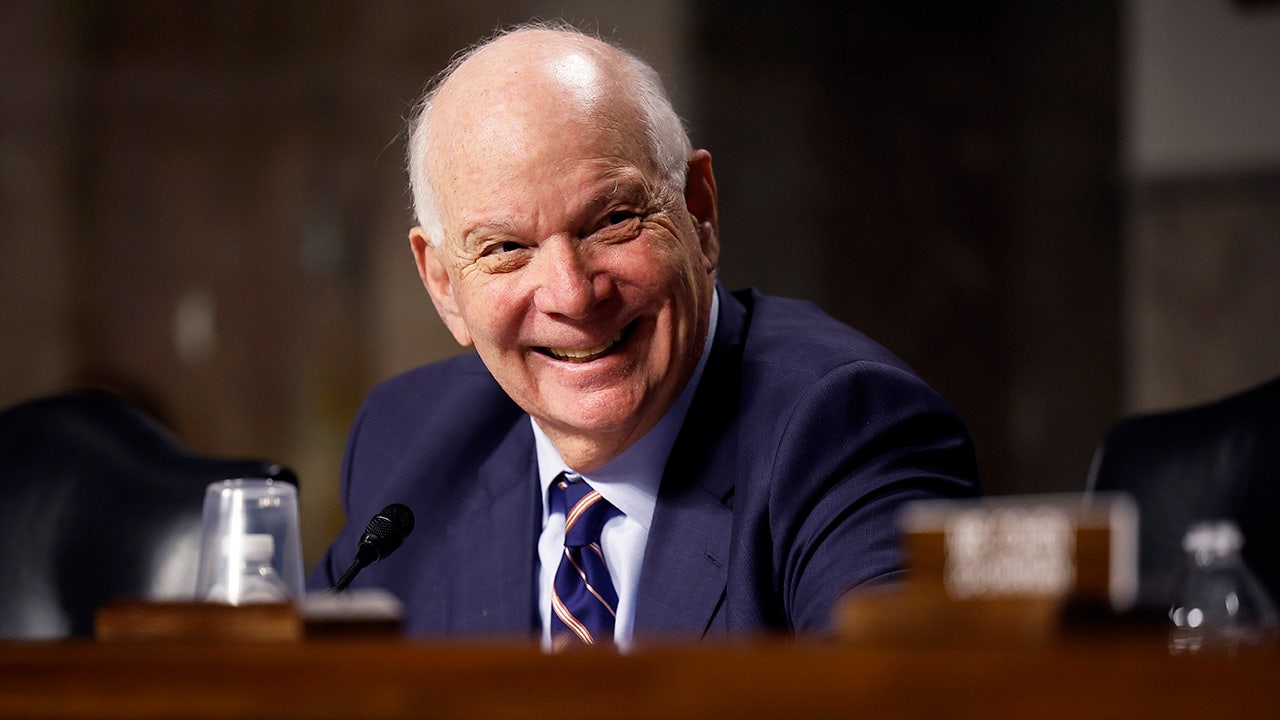 Five Democrats Who May Retire Ahead Of 2024 Senate Elections As Gop Five Democrats Who May Retire Ahead Of 2024 Senate Elections As Gop