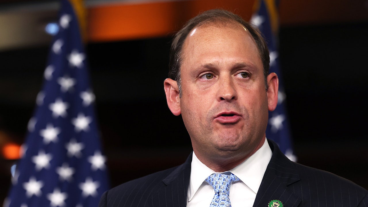 GOP Rep Andy Barr endorses Trump for 'strong leadership both at home and abroad'