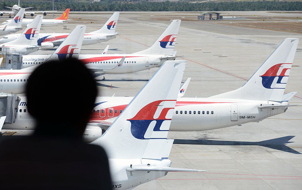 Retired fisherman claims he found part of Malaysia Airlines MH370 in South Australian waters: report