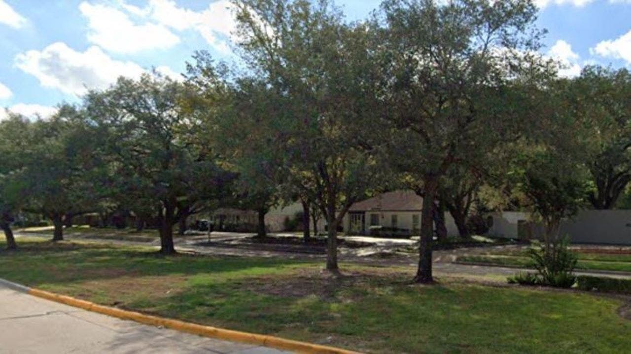 Houston woman says squatters changed locks, took over her home with a phony lease